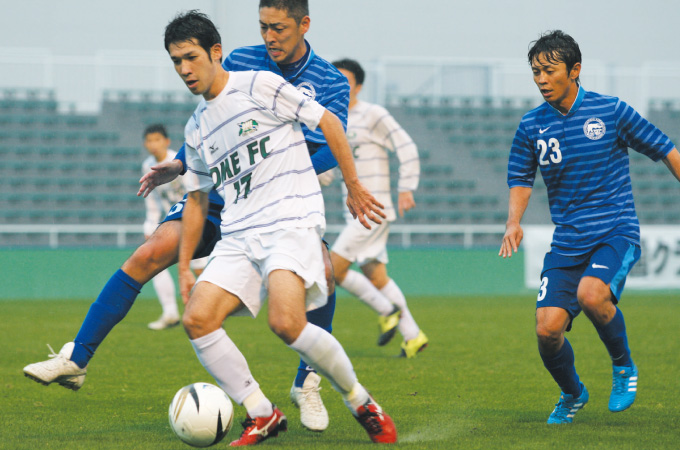 第21回全国クラブチームサッカー選手権大会1回戦 写真1